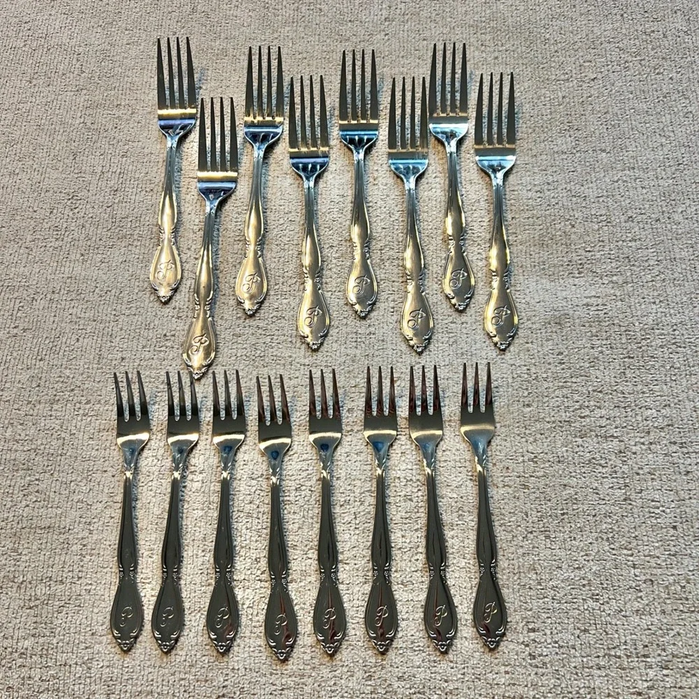 Vtg Custom Craft Stainless Monogrammed P Flatware Set Case Napkin Rings 79 pc